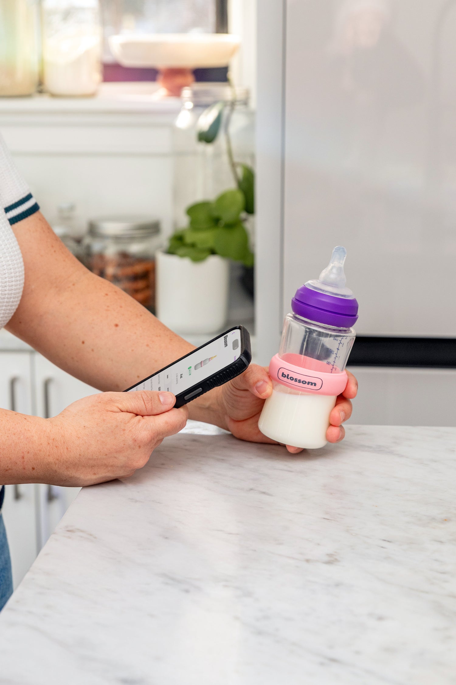 Why HoopDee Is the Best Milk Management System for Parents